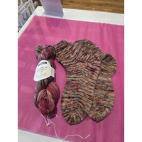 Patonyle Red Granite Mix Size 40